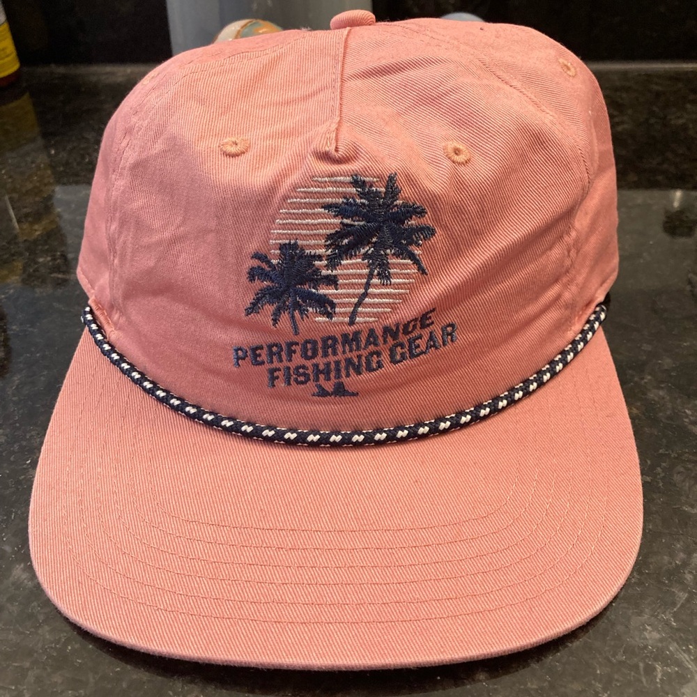 Columbia PFG Women’s Pink and Navy Adjustable Boat hat OS